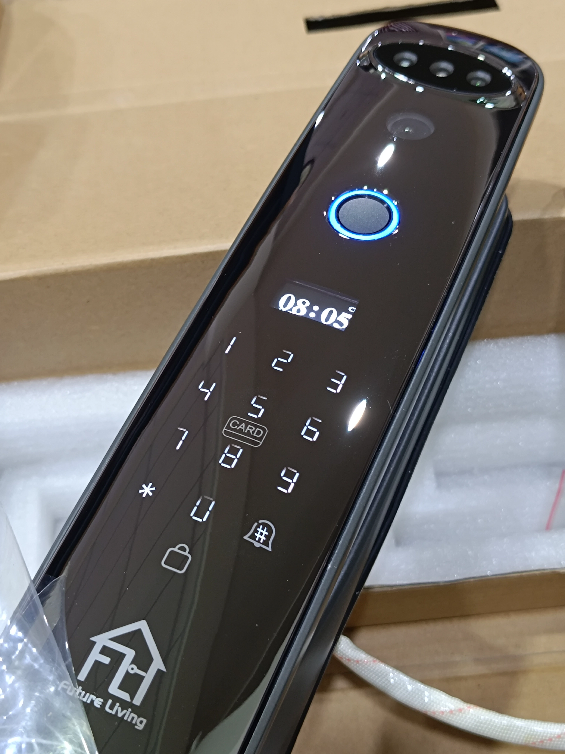 圖9. 面板通電外觀